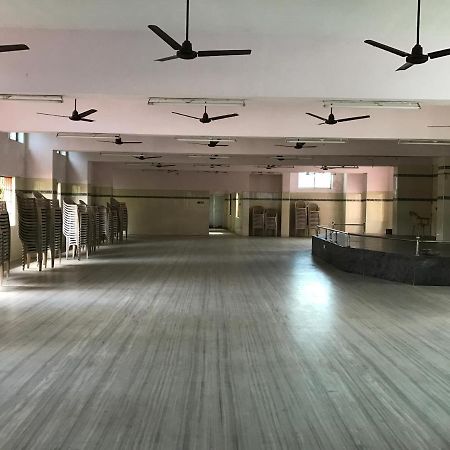 Sr Mahal & Lodge クンバコナム エクステリア 写真